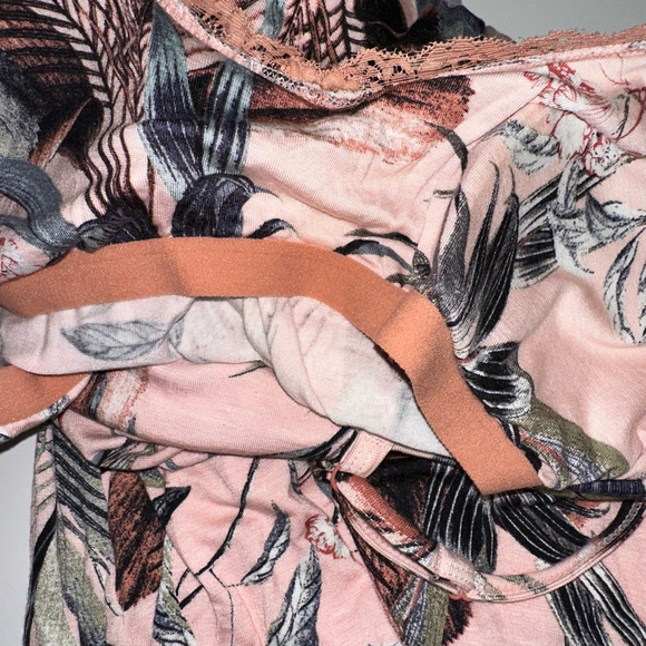 Ambrielle Sleepwear Women’s Pink Green Floral Chemise Medium Built in Bra Adjust - Picture 14 of 15